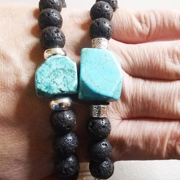 Turquoise Howlite & Black Lava Rock Bracelet! Thick, Solid & Chunky Stone Beads - Picture 7 of 8